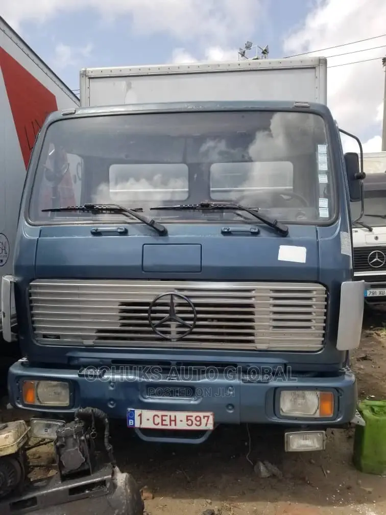 M/Benz Truck Container Body 1419 Model