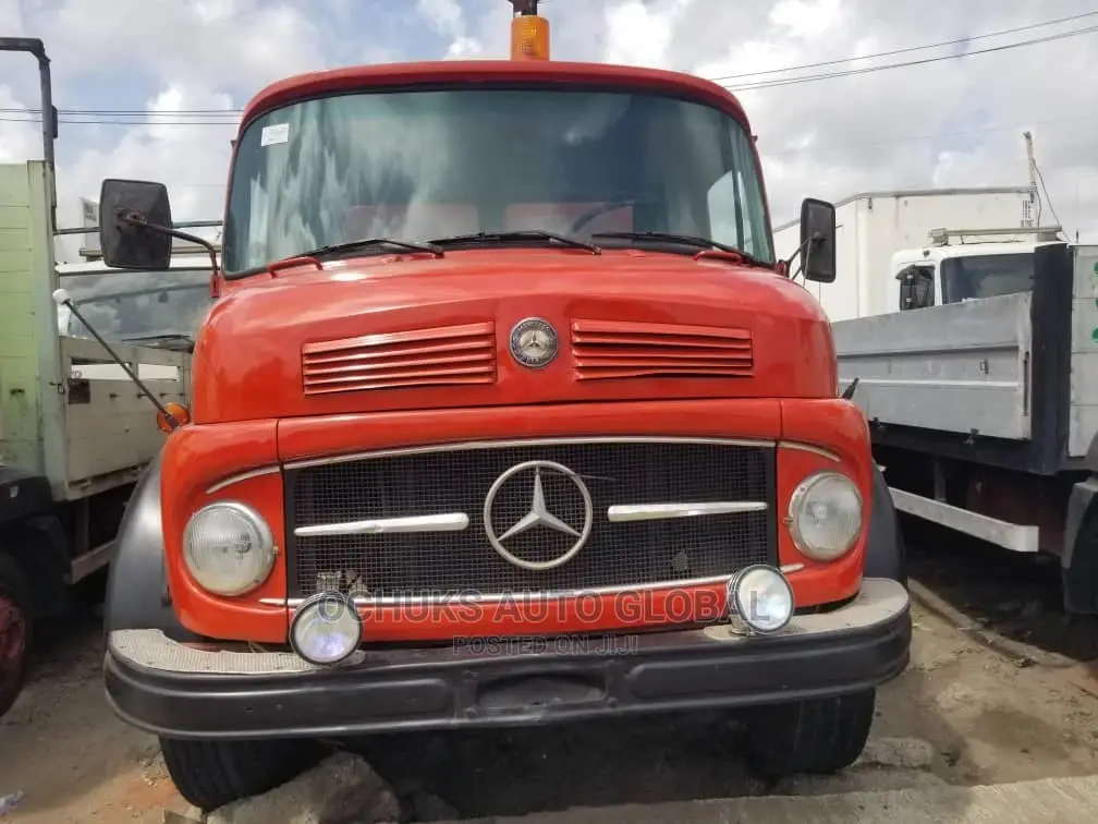 M/Benz Tipper 1113 Model Tanker