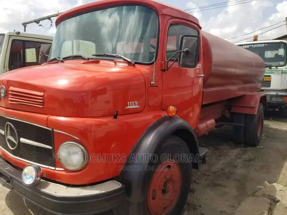 M/Benz Tipper 1113 Model Tanker