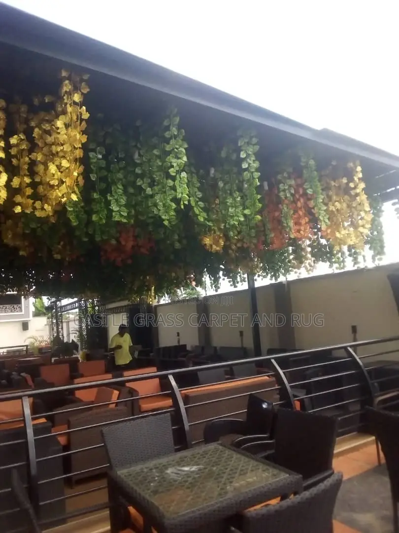 Dropping Flowers
