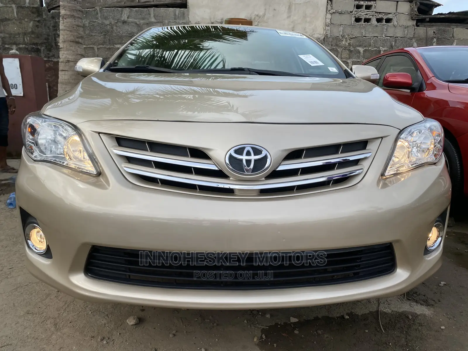 Toyota Corolla 2013 Gold