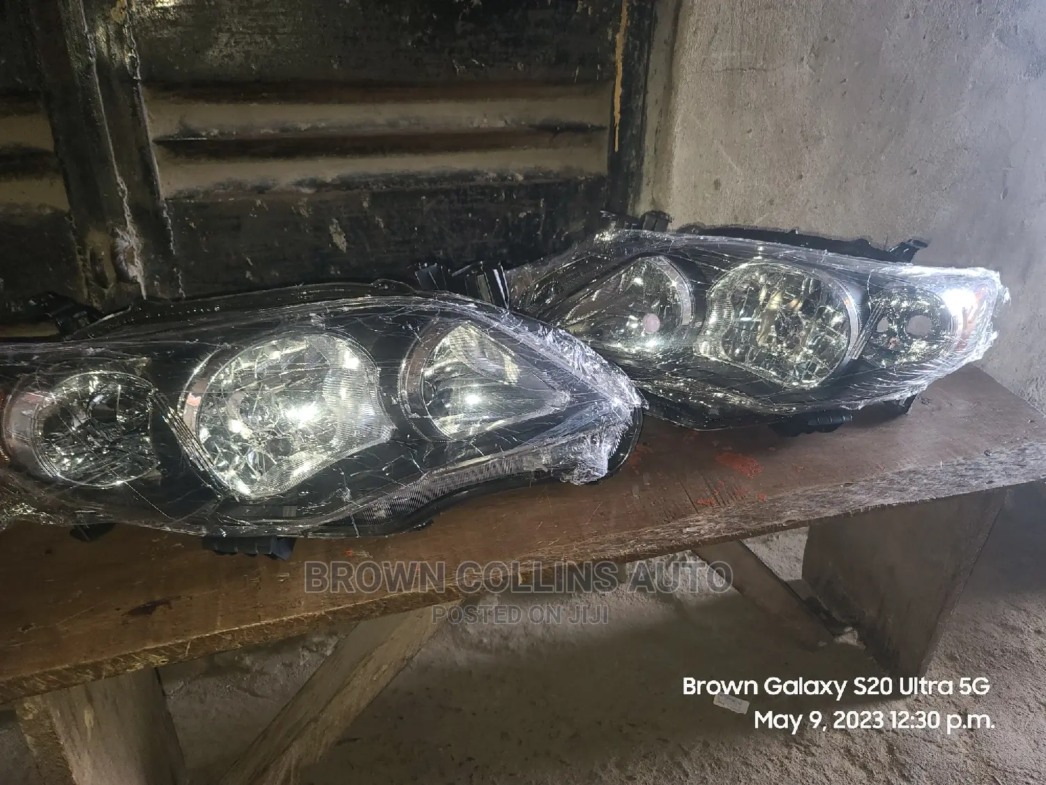 Headlamps Toyota Corolla 2010-2013 Dark Face