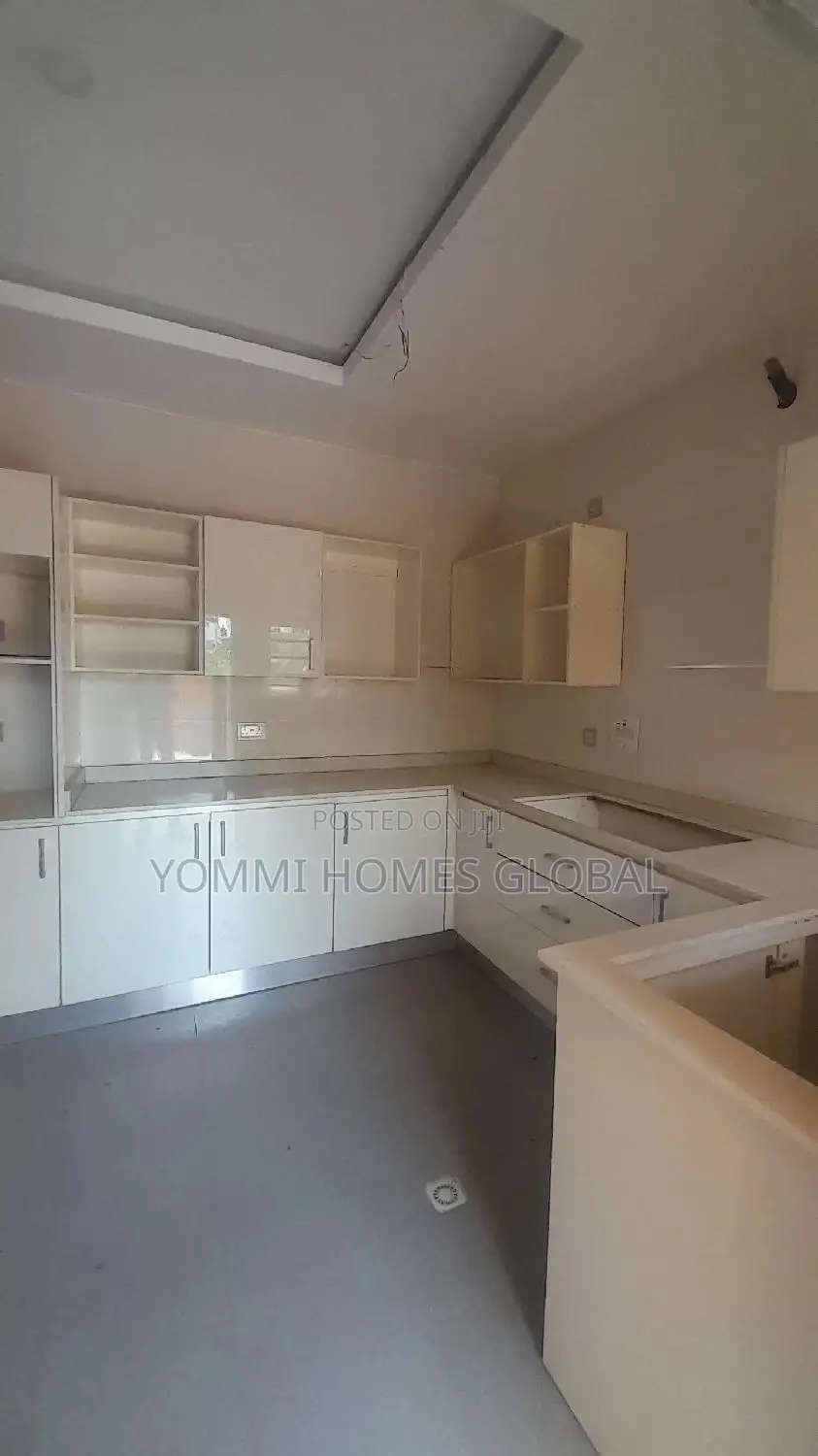 4bdrm Townhouse / Terrace in Gwarimpa Main, Gwarinpa for rent