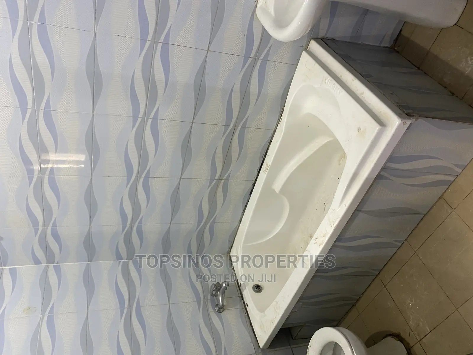 2bdrm Block of Flats in Dawaki for rent