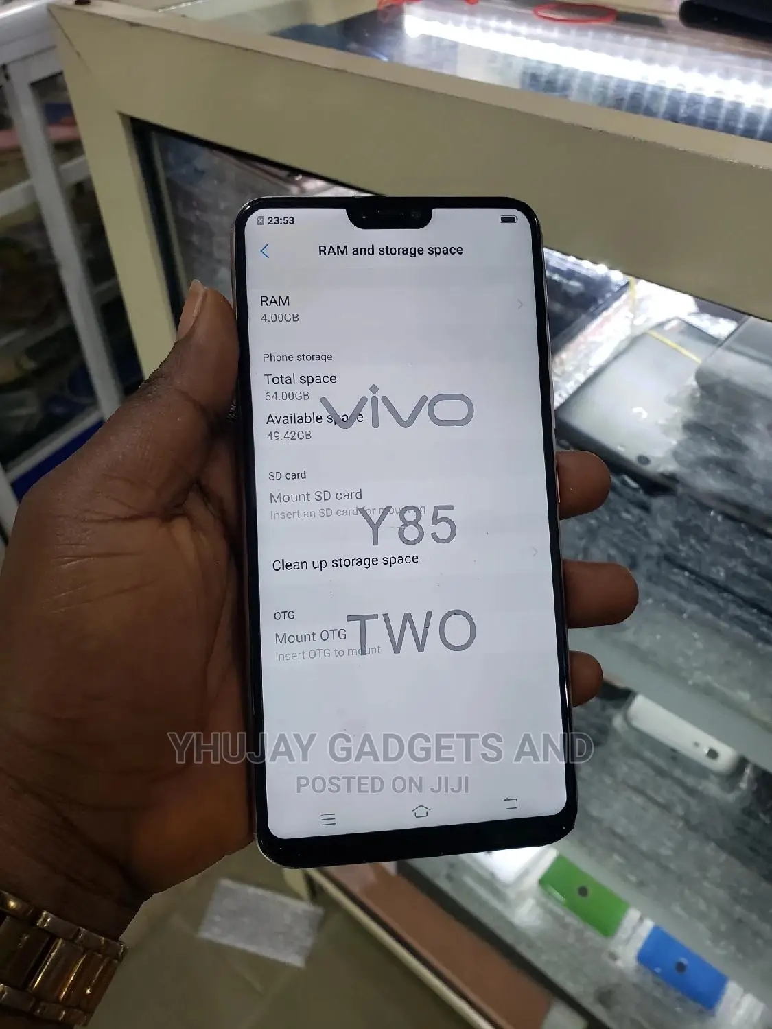 Vivo Y85 64 GB Gold