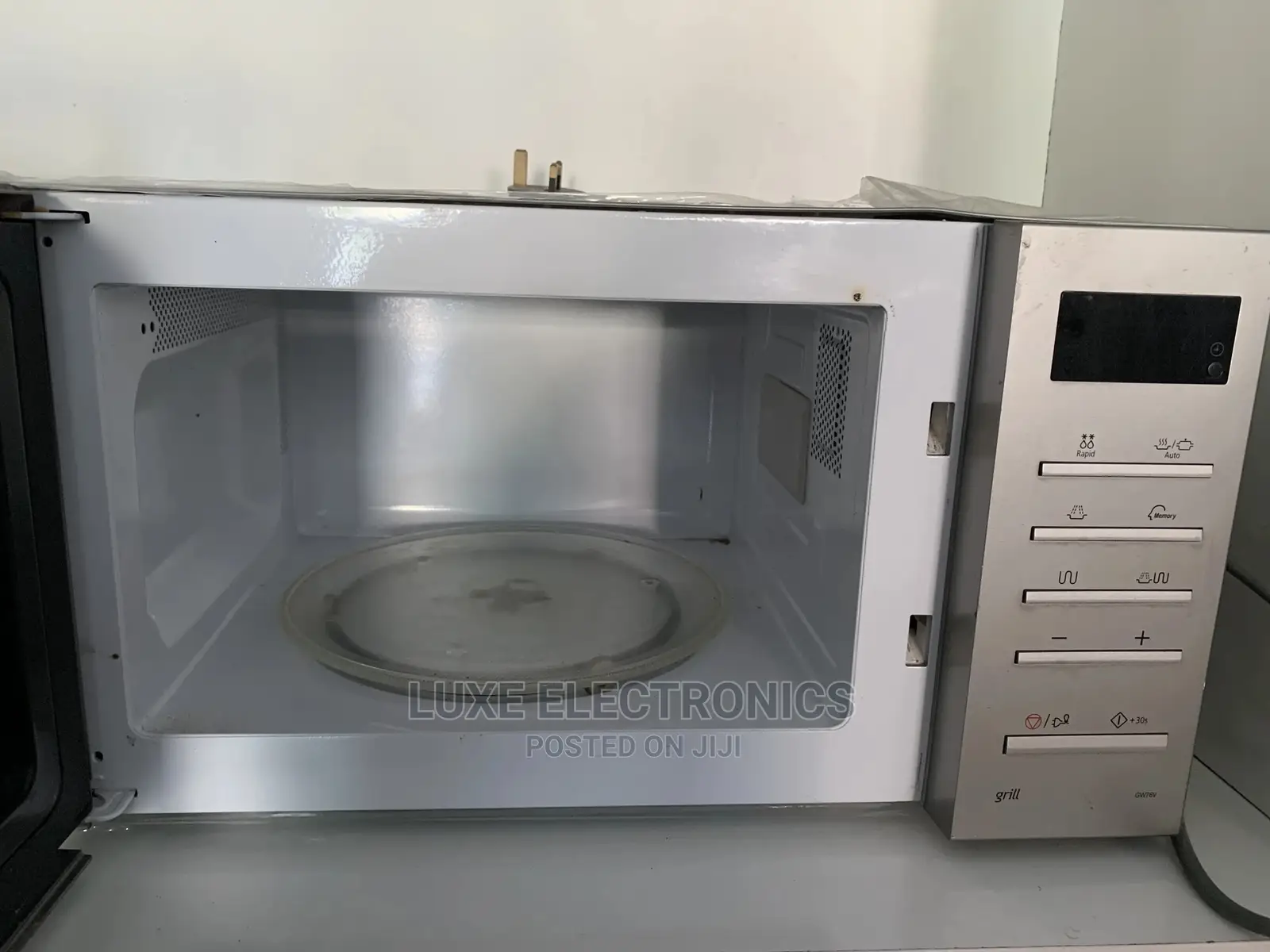 30 Liters Samsung Microwave