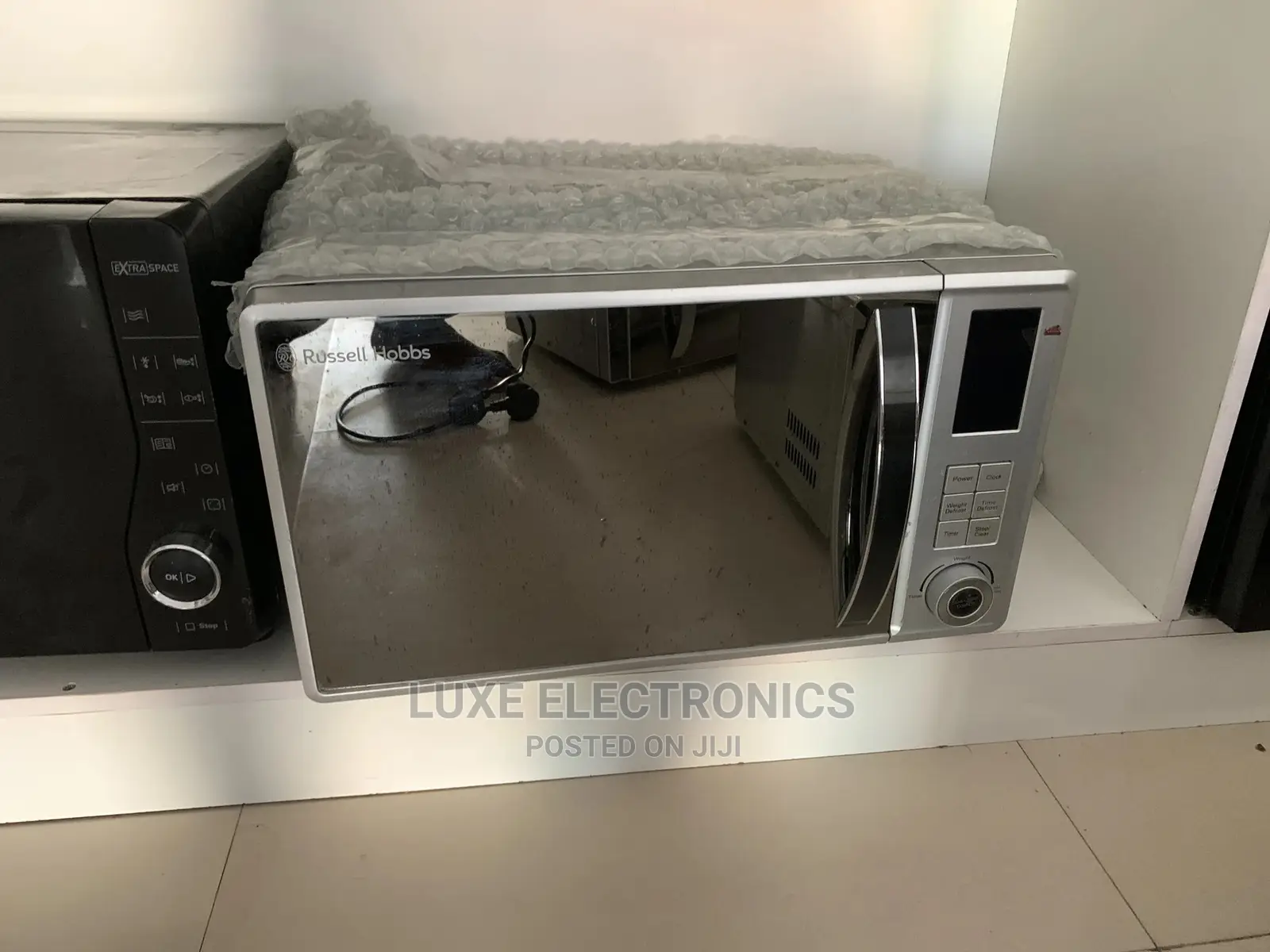 30 Liter Russell Hobbs Microwave