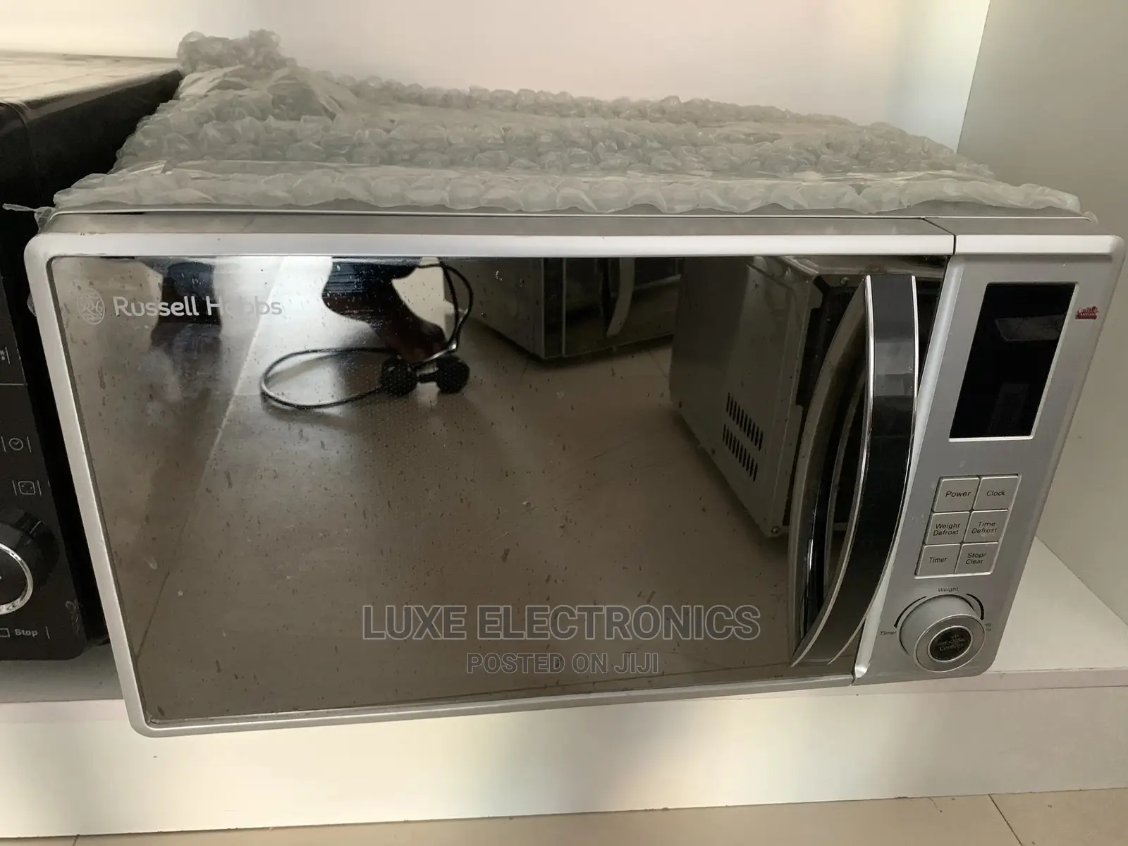 30 Liter Russell Hobbs Microwave