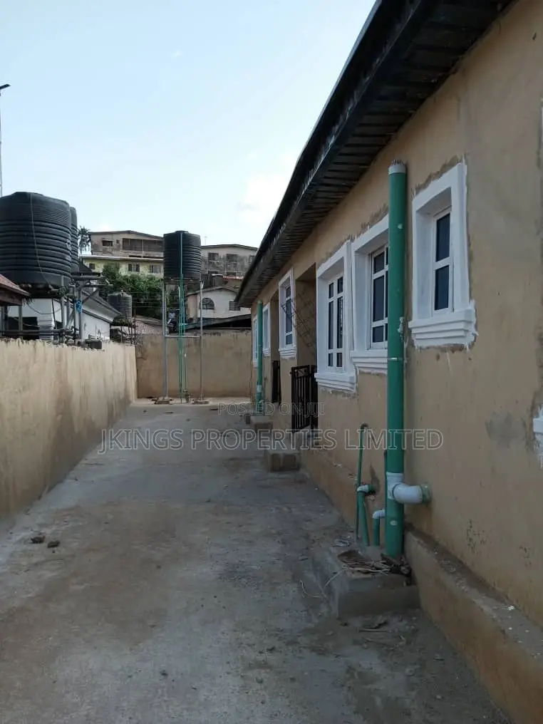 Mini Flat in Ifako-Ijaiye for rent
