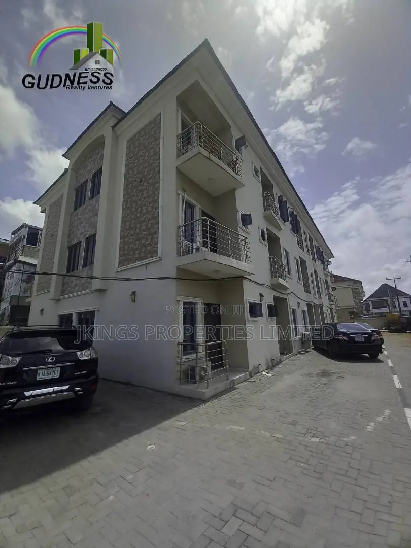 Furnished 2bdrm Block of Flats in Lekki County Homes for rent
