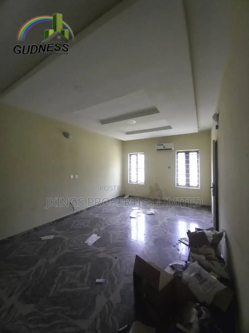 Furnished 2bdrm Block of Flats in Lekki County Homes for rent