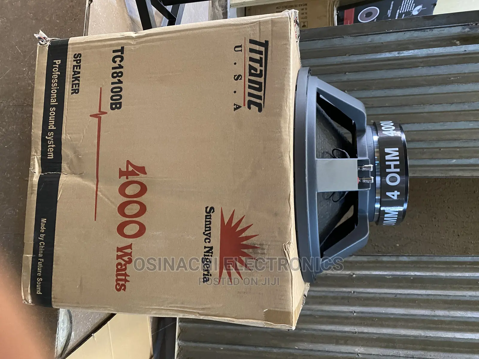 Titanic Naked Speaker Tc18100b