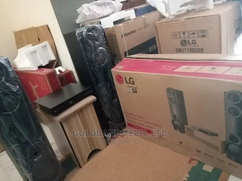 LG POWER BLAST Dual Sub-Woofers With Up-Scaling of DVD Disc