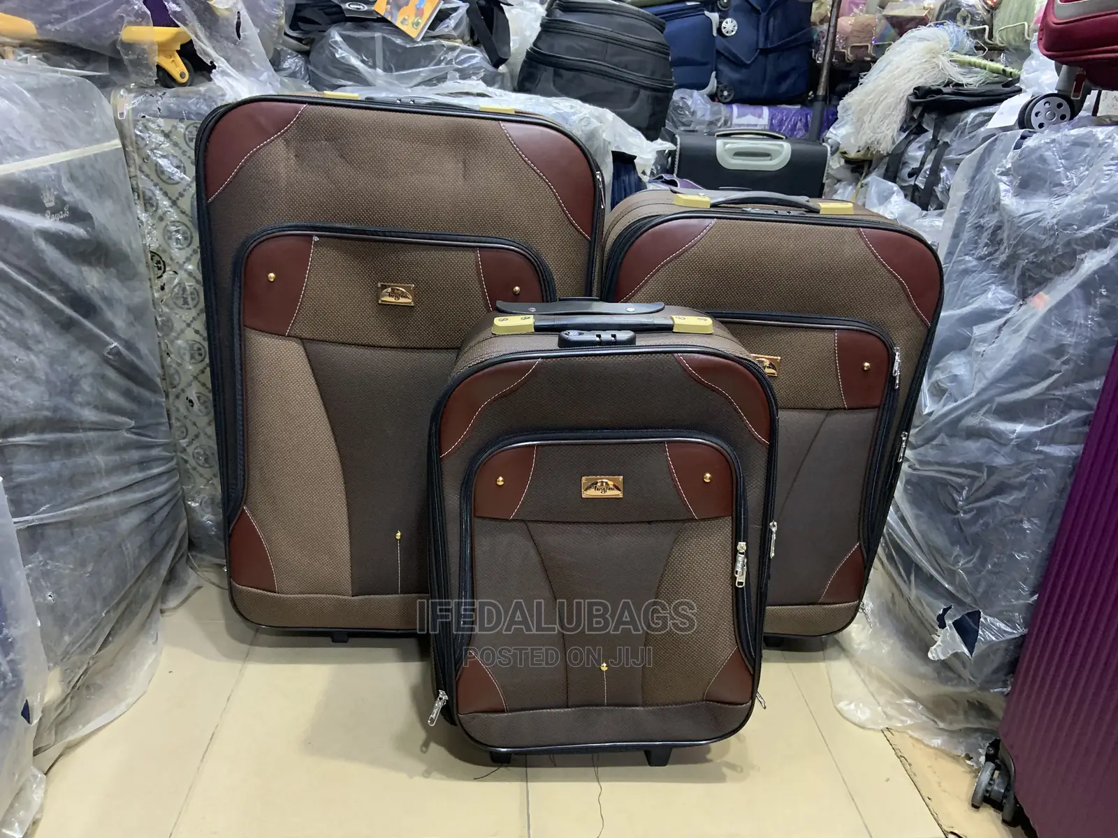 Set of Lightweight 2 Wheels Traveling Luggage