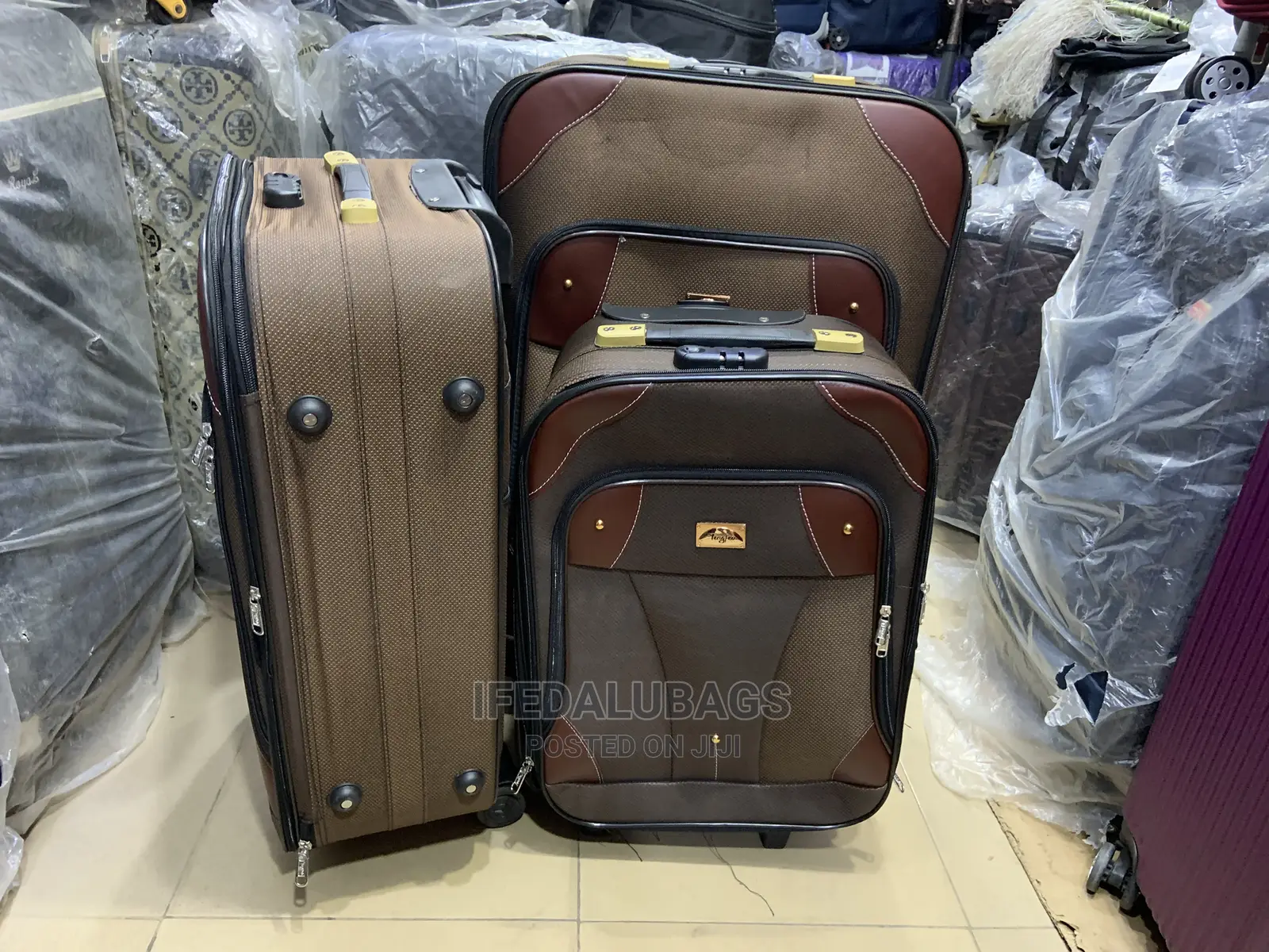 Set of Lightweight 2 Wheels Traveling Luggage
