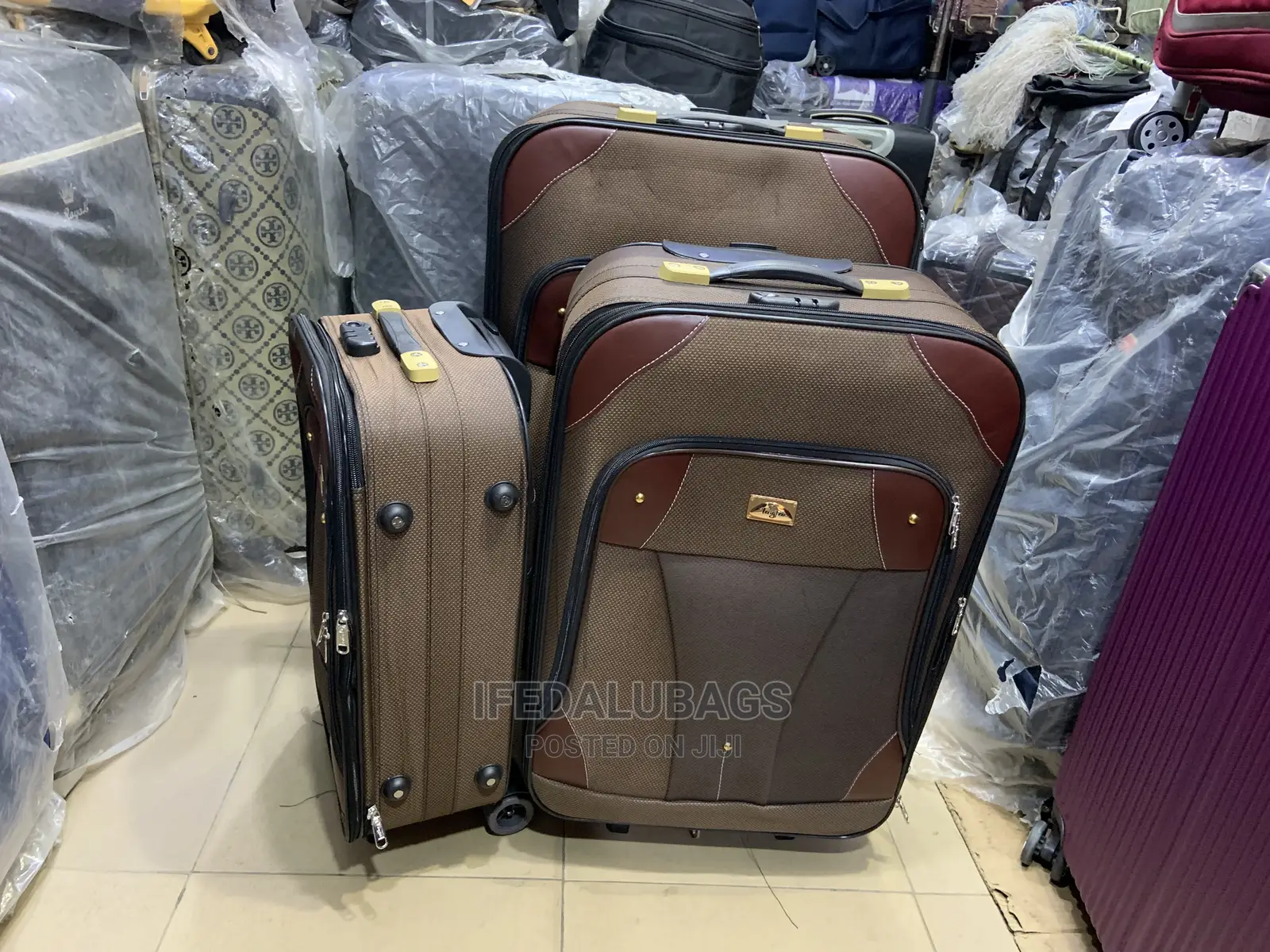 Set of Lightweight 2 Wheels Traveling Luggage