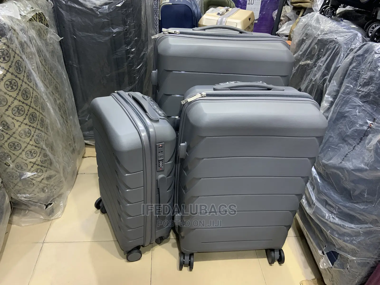 Set of Quality Unbreakable Ash Plastic Traveling Luggage