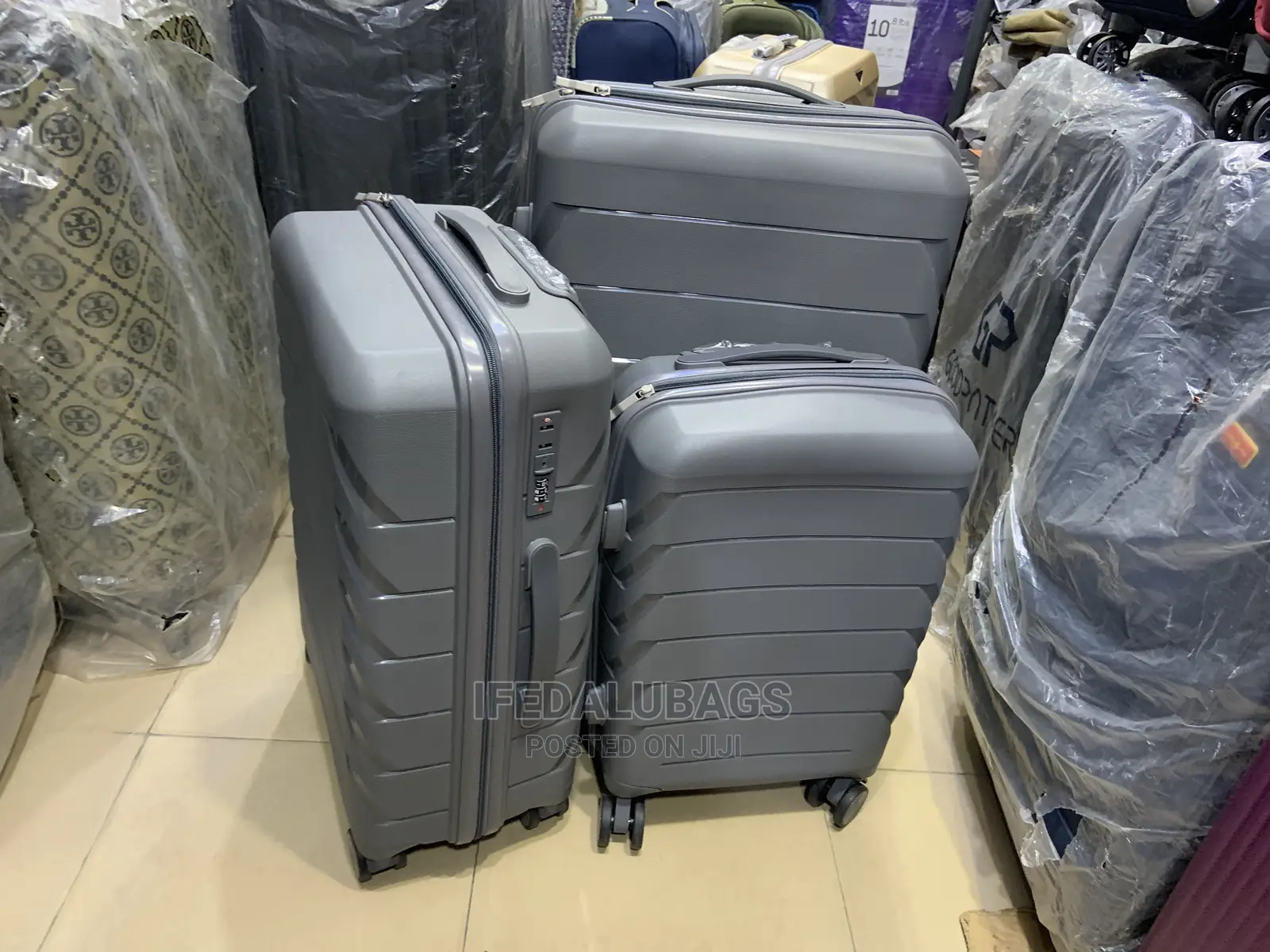 Set of Quality Unbreakable Ash Plastic Traveling Luggage