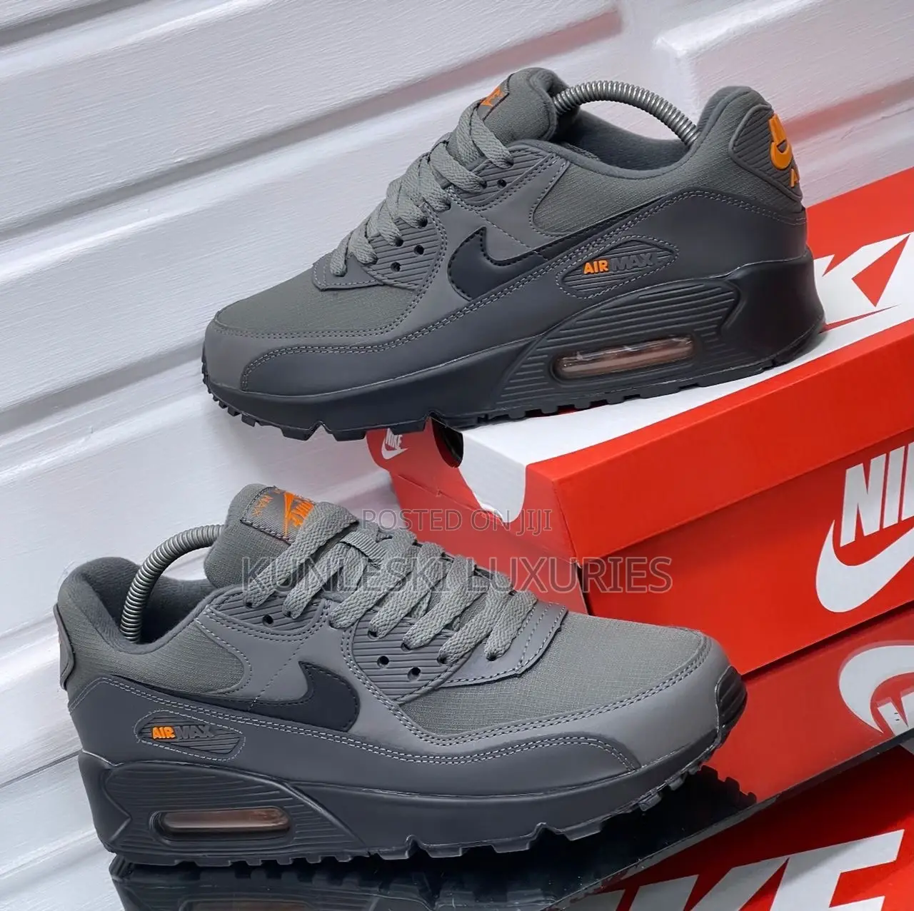 Original Airmax 90 Grey / Orange Sneakers