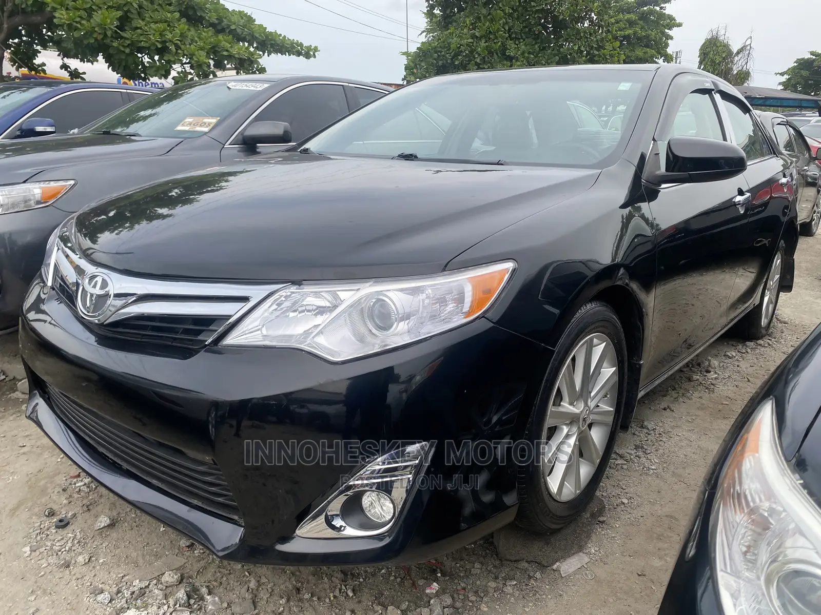 Toyota Camry XLE V6 4dr Sedan (3.5L 6cyl 6A) 2013 Black