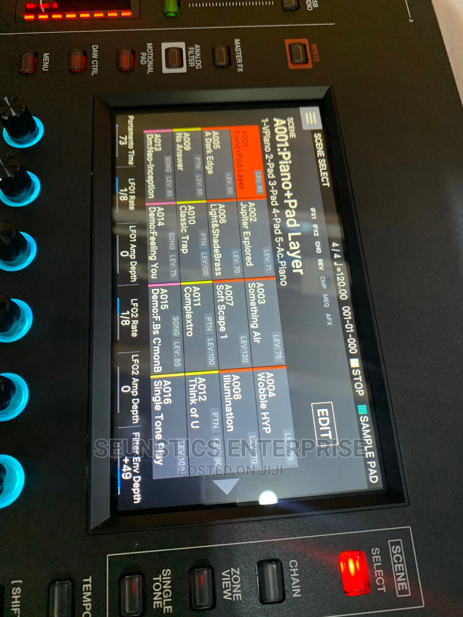 Quality Roland Fantom 6 Workstation Synthesizer Keyboard