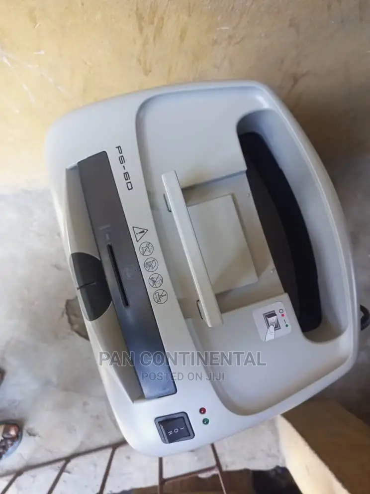 Brand New Paper Shredder