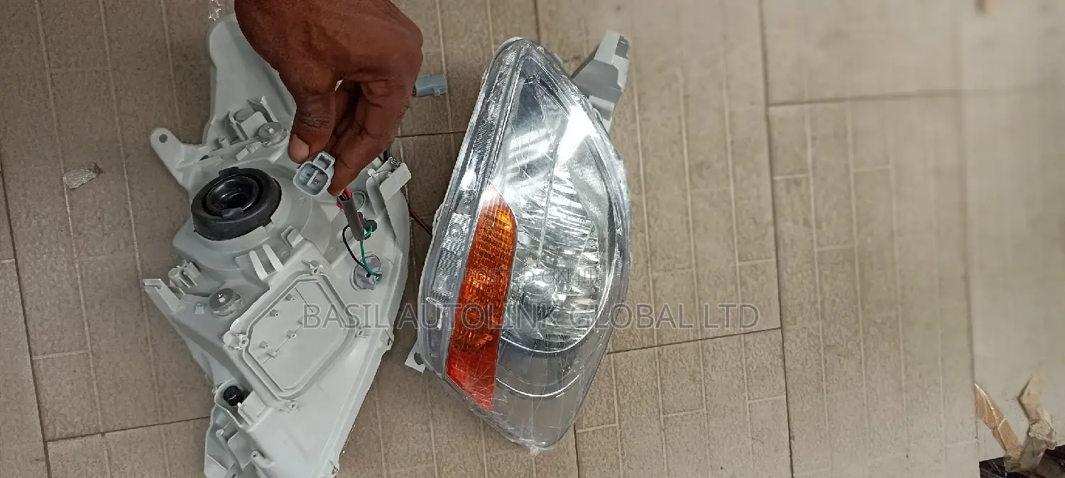 Original Head Light Yaris 06-09 Model