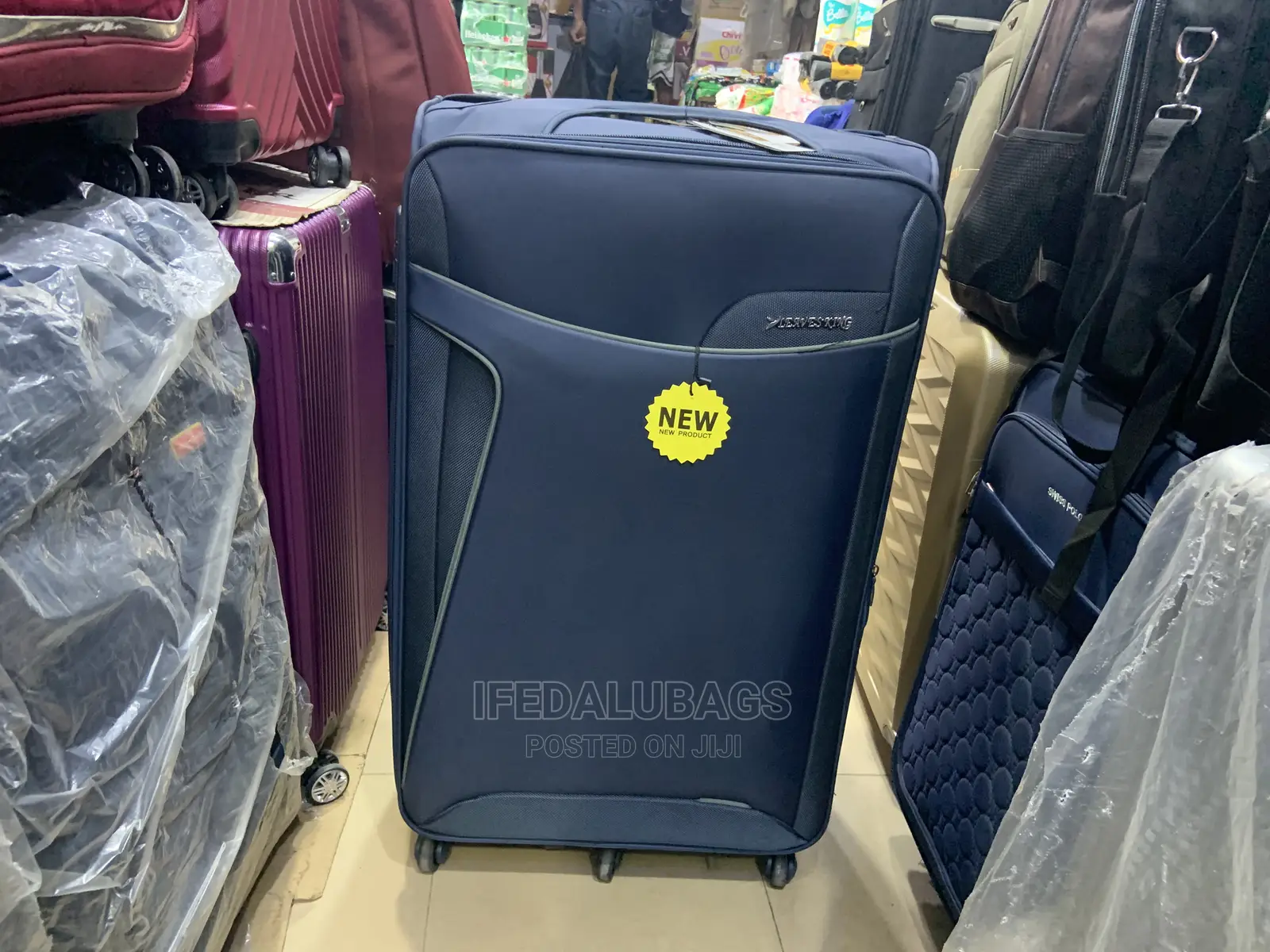 Jumbo Size/Extra Large Quality Imported Leaves King Luggage