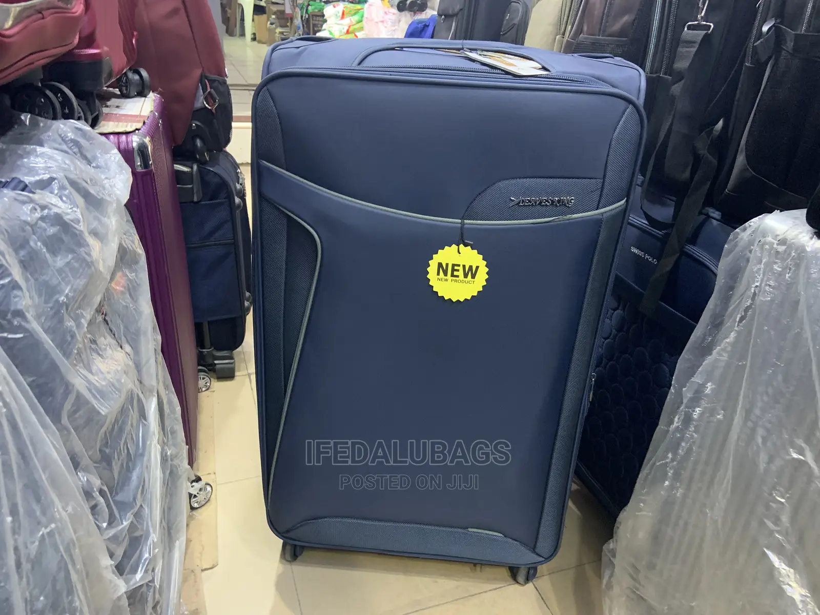 Jumbo Size/Extra Large Quality Imported Leaves King Luggage