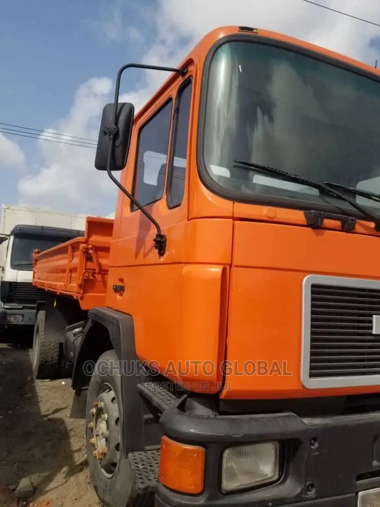 Man Diesel Tipper 2000 Orange