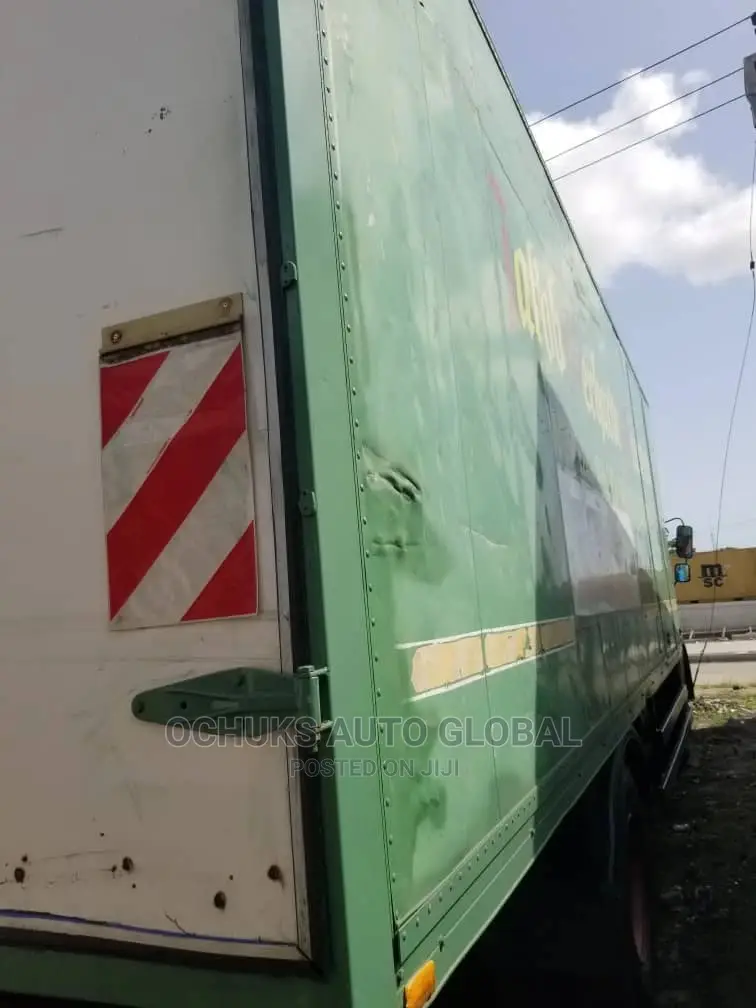 M/Benz Truck Container Body 1617 Model