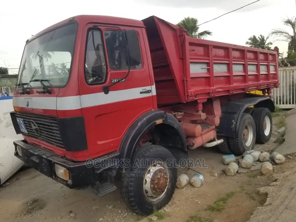 M/Benz Tipper 2632 Model 10bolits 10tyers