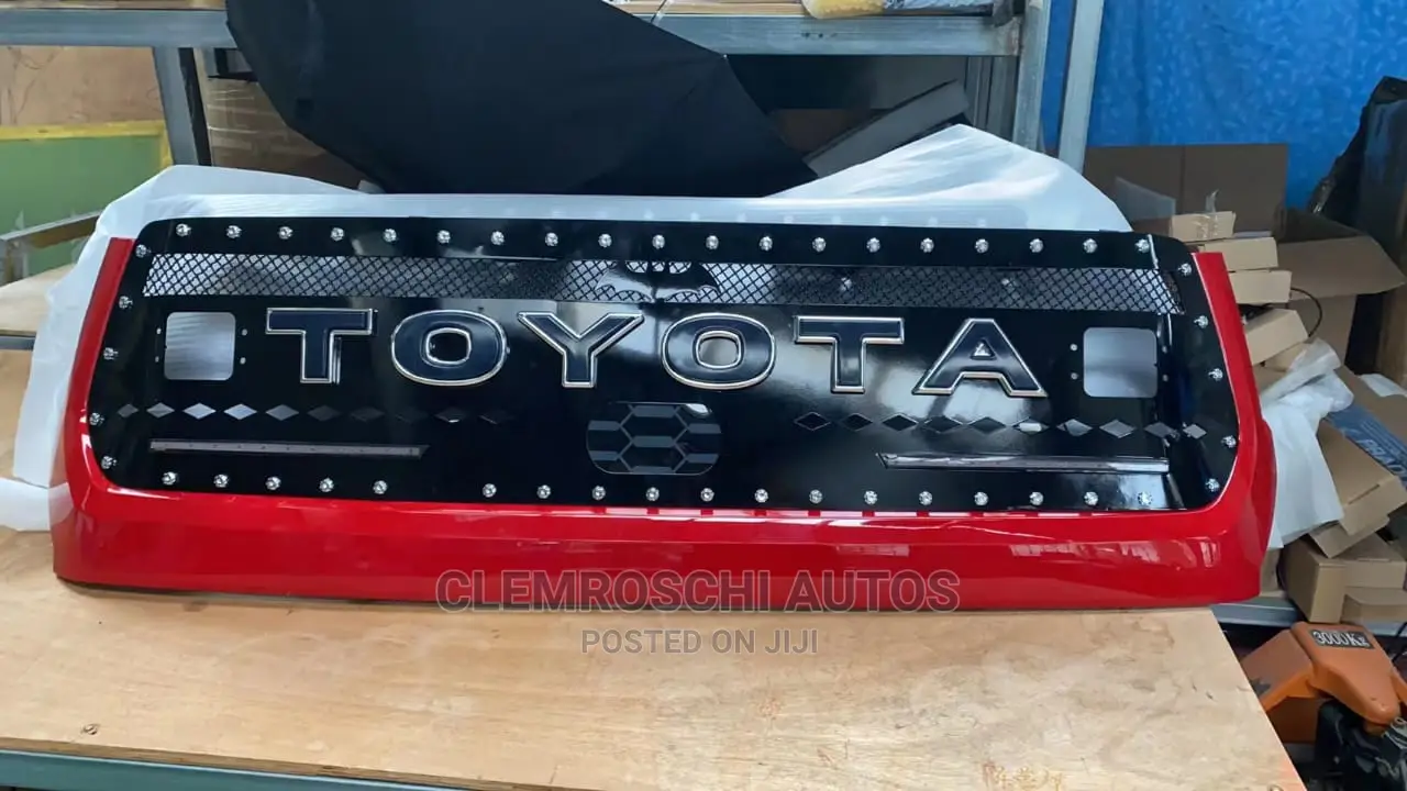 High Quality Certified Written Toyota LED Front Grill Tundra