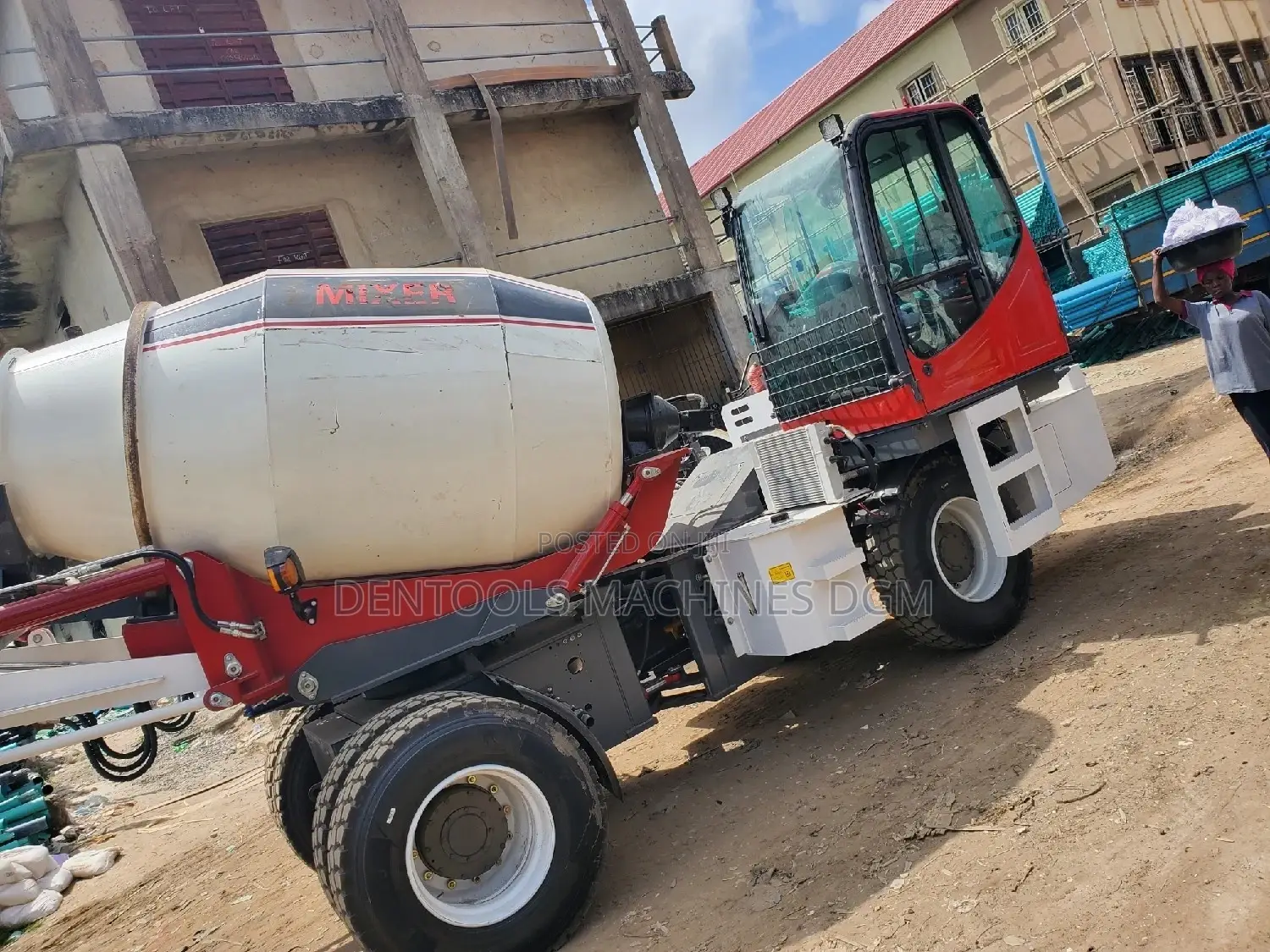 Self Load Mobile Mixer Truck