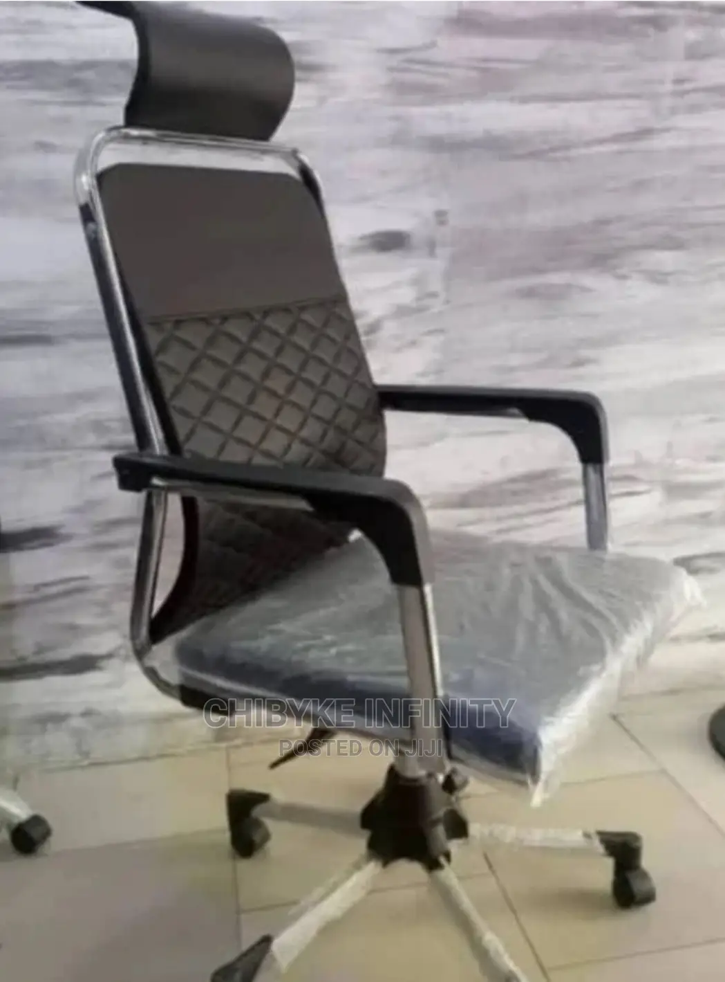 Imported, Brand New and Top Quality ADJUSTABLE OFFICE CHAIR