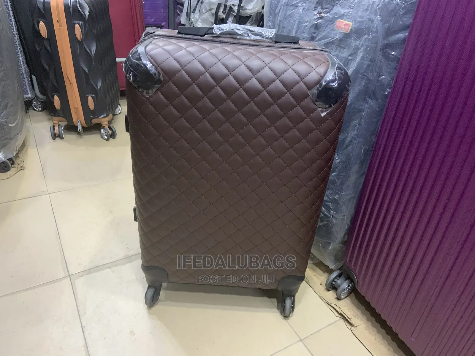 Small Size Quality Leather Star Express Traveling Luggage