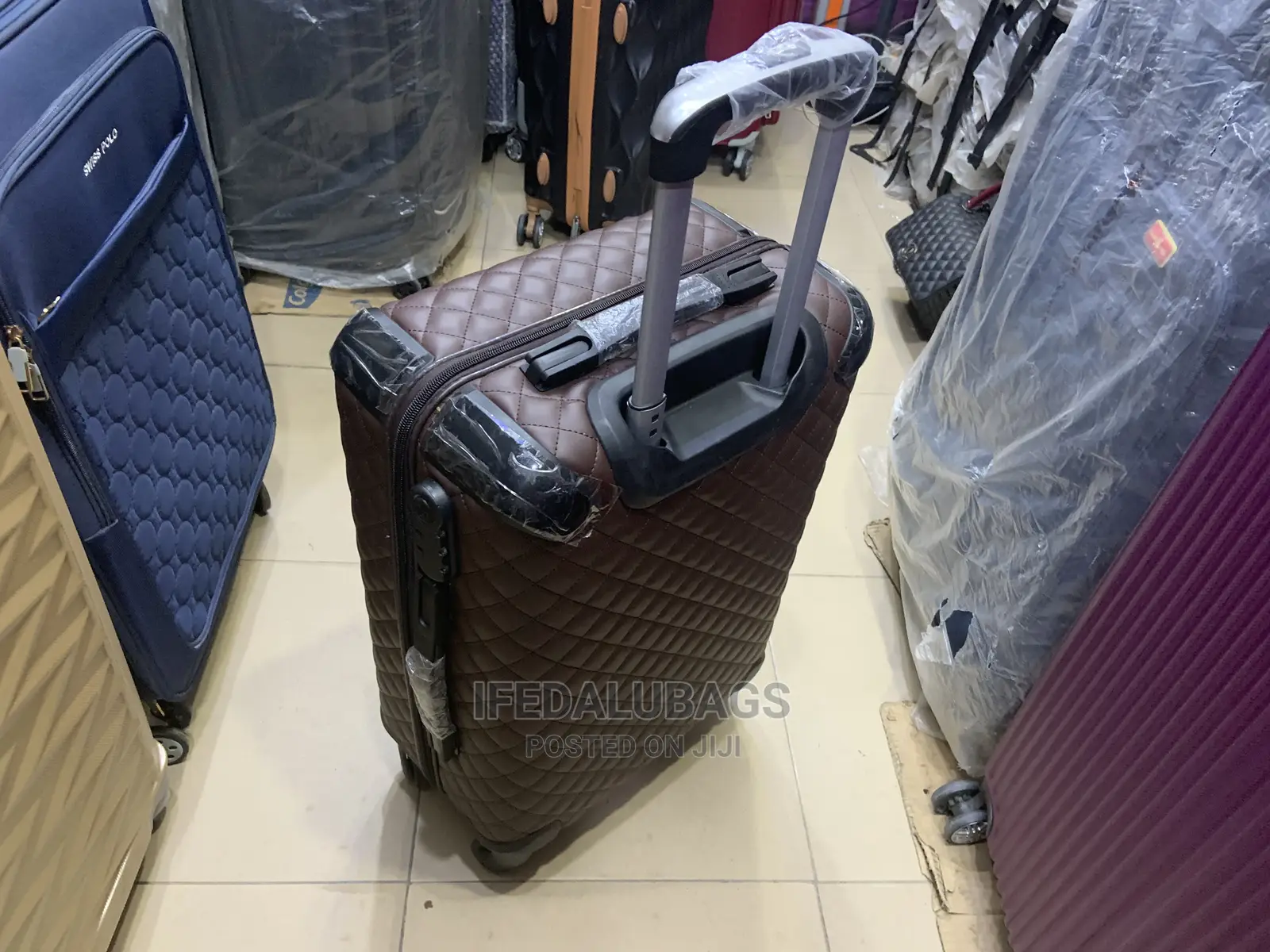 Small Size Quality Leather Star Express Traveling Luggage