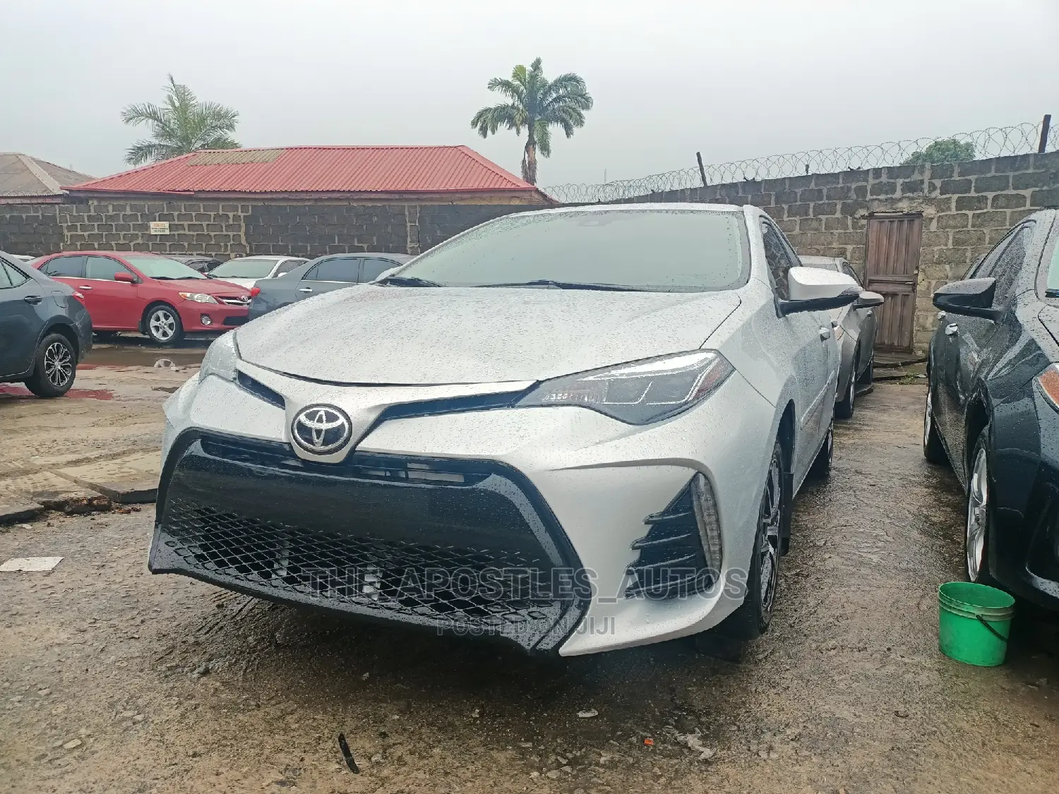 Toyota Corolla LE (1.8L 4cyl 2A) 2018 Silver