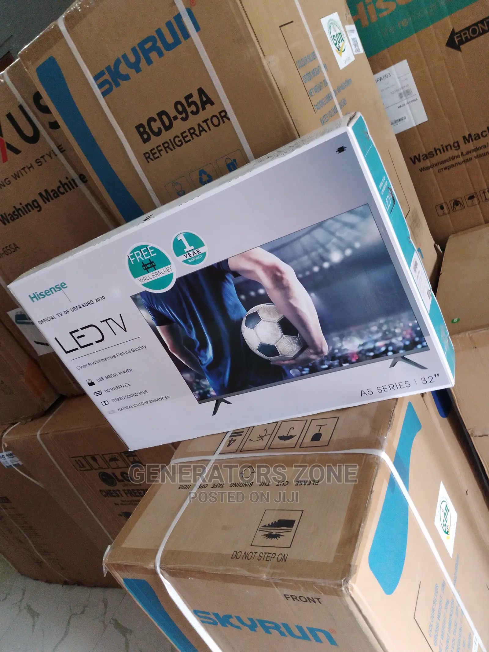 32B5100H Hisense 32'' LED TV + Free Wall Bracket