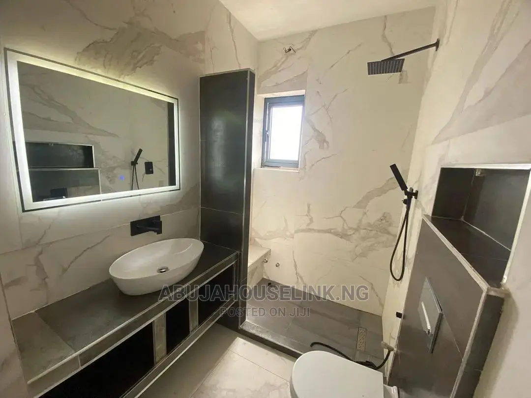 4bdrm Duplex in Guzape Abuja for sale