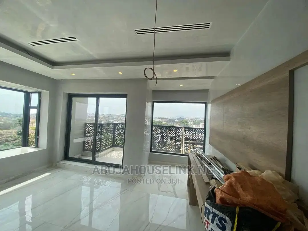 4bdrm Duplex in Guzape Abuja for sale