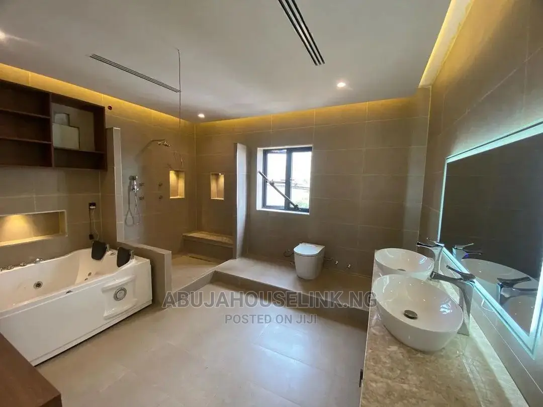 4bdrm Duplex in Guzape Abuja for sale