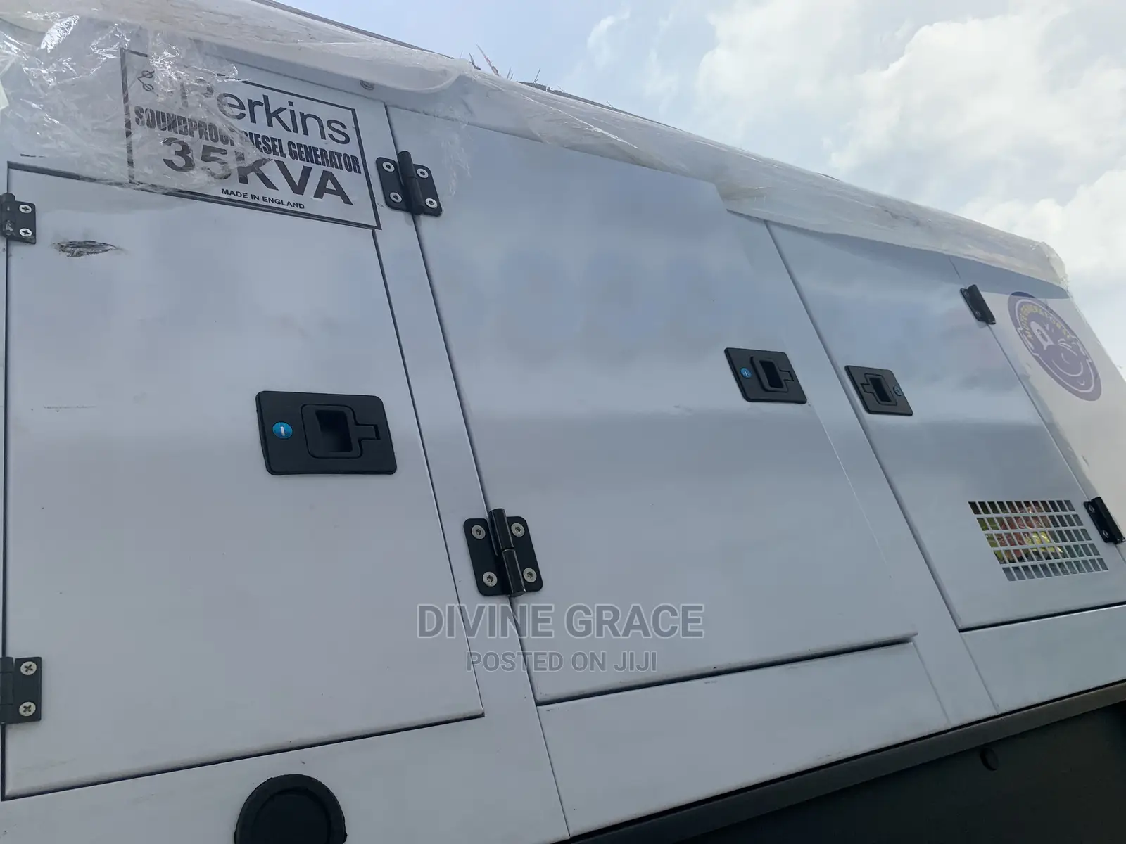 35kva Soundproof Perkins Generator T