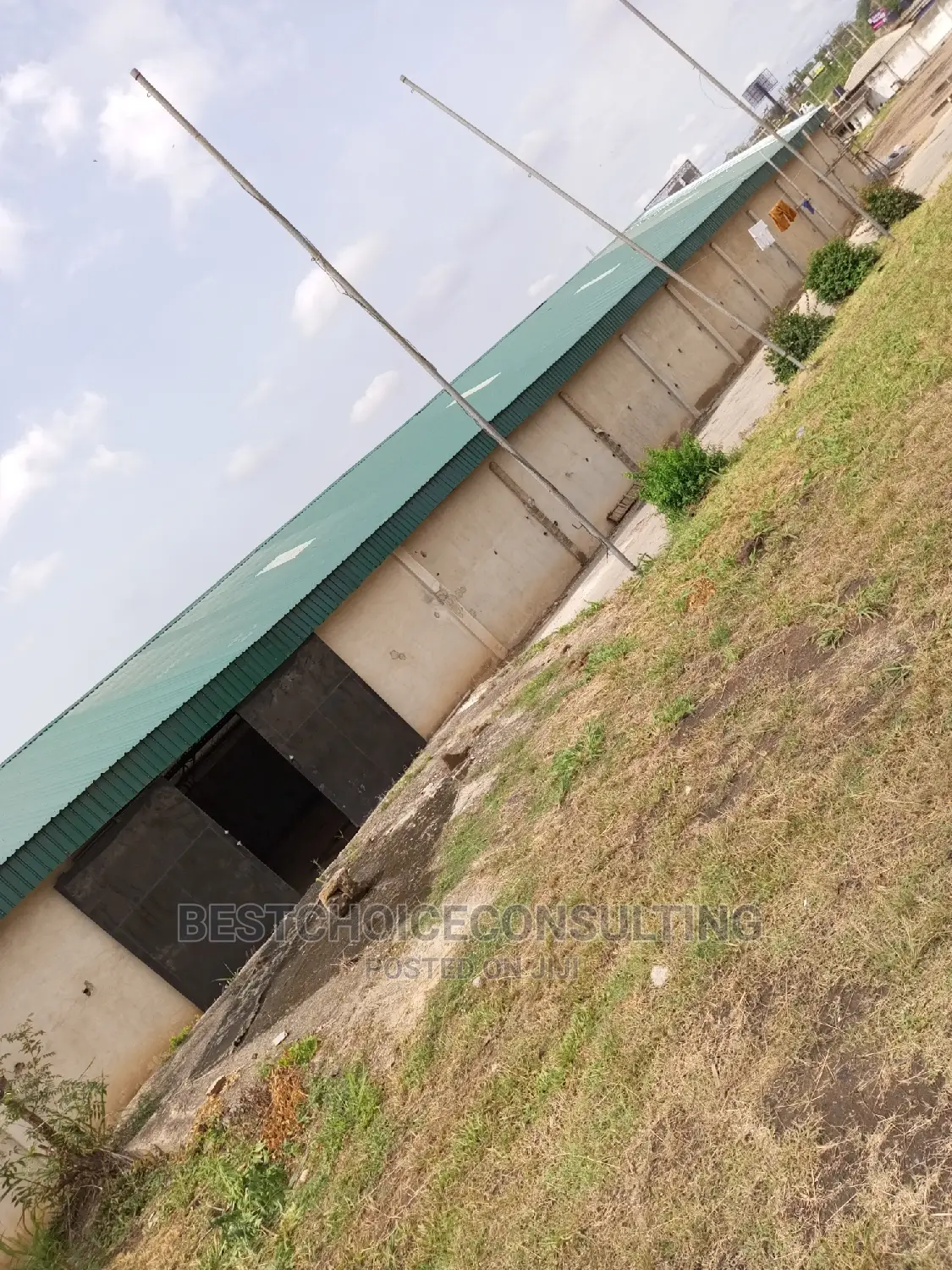2000sqm Warehouse Newly Built Spacious Compound