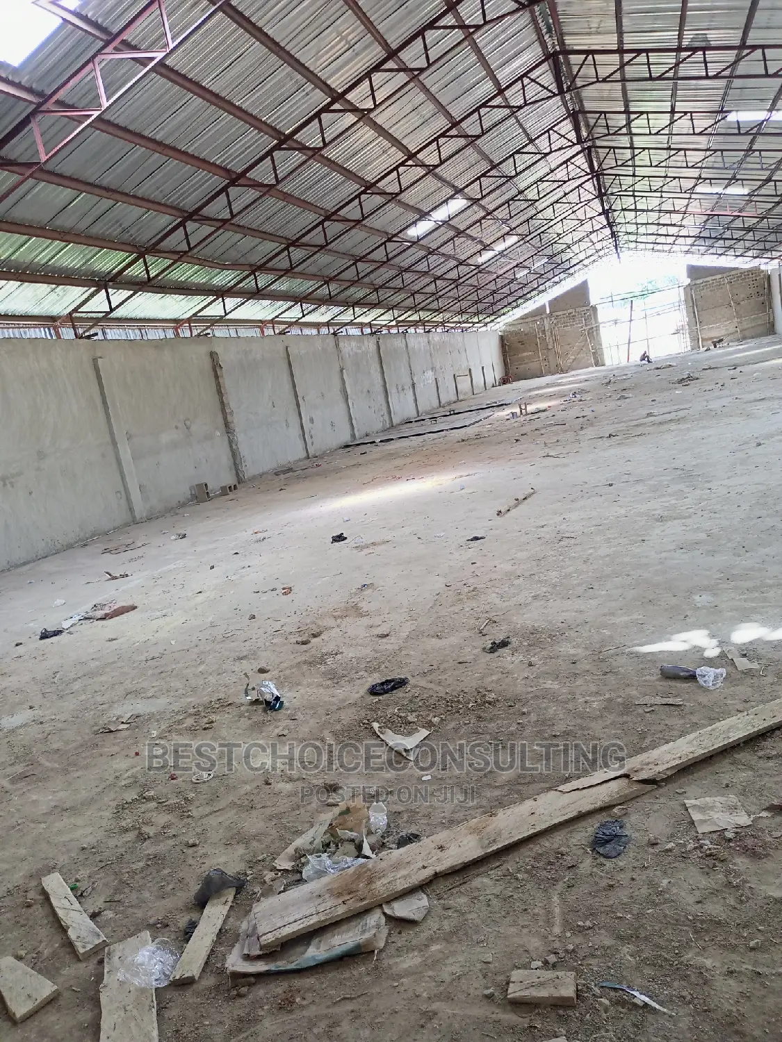 2000sqm Warehouse Newly Built Spacious Compound