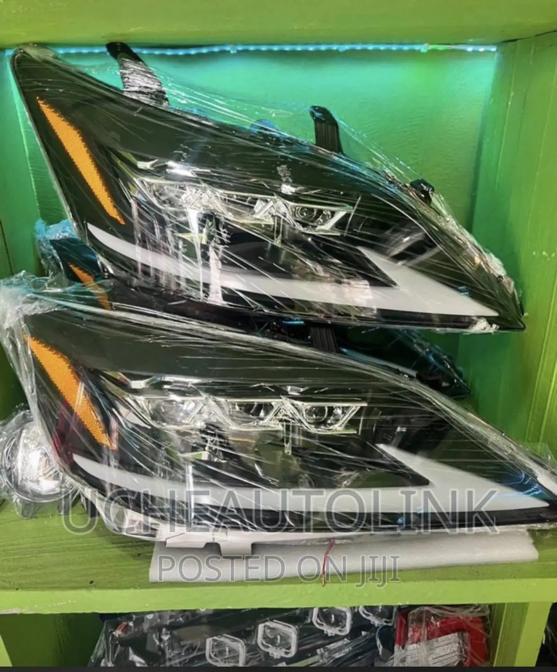 Headlight IS250 Available