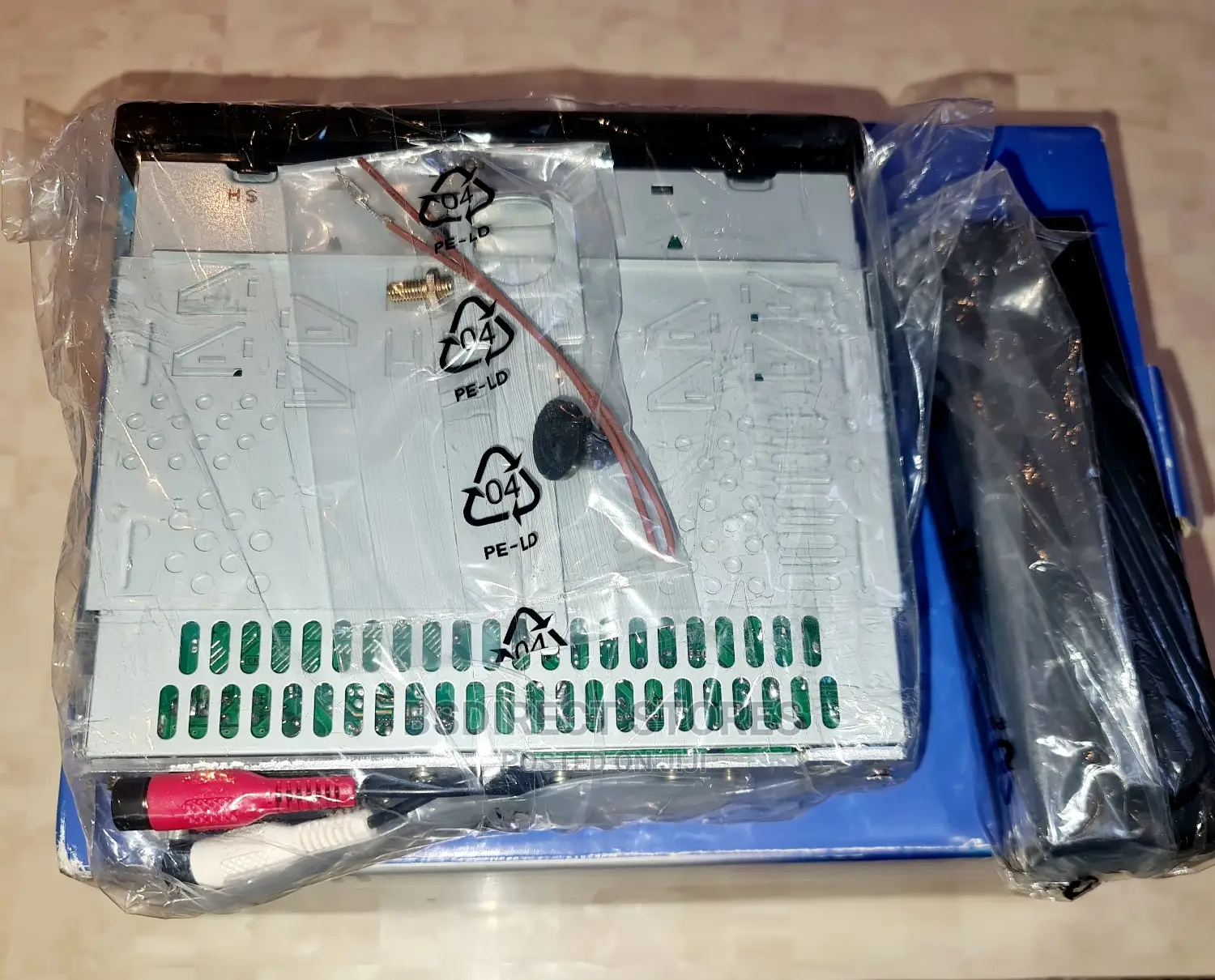 Clarion DB148R Car Radio RDS-EON FM/MW/LW CD Combination