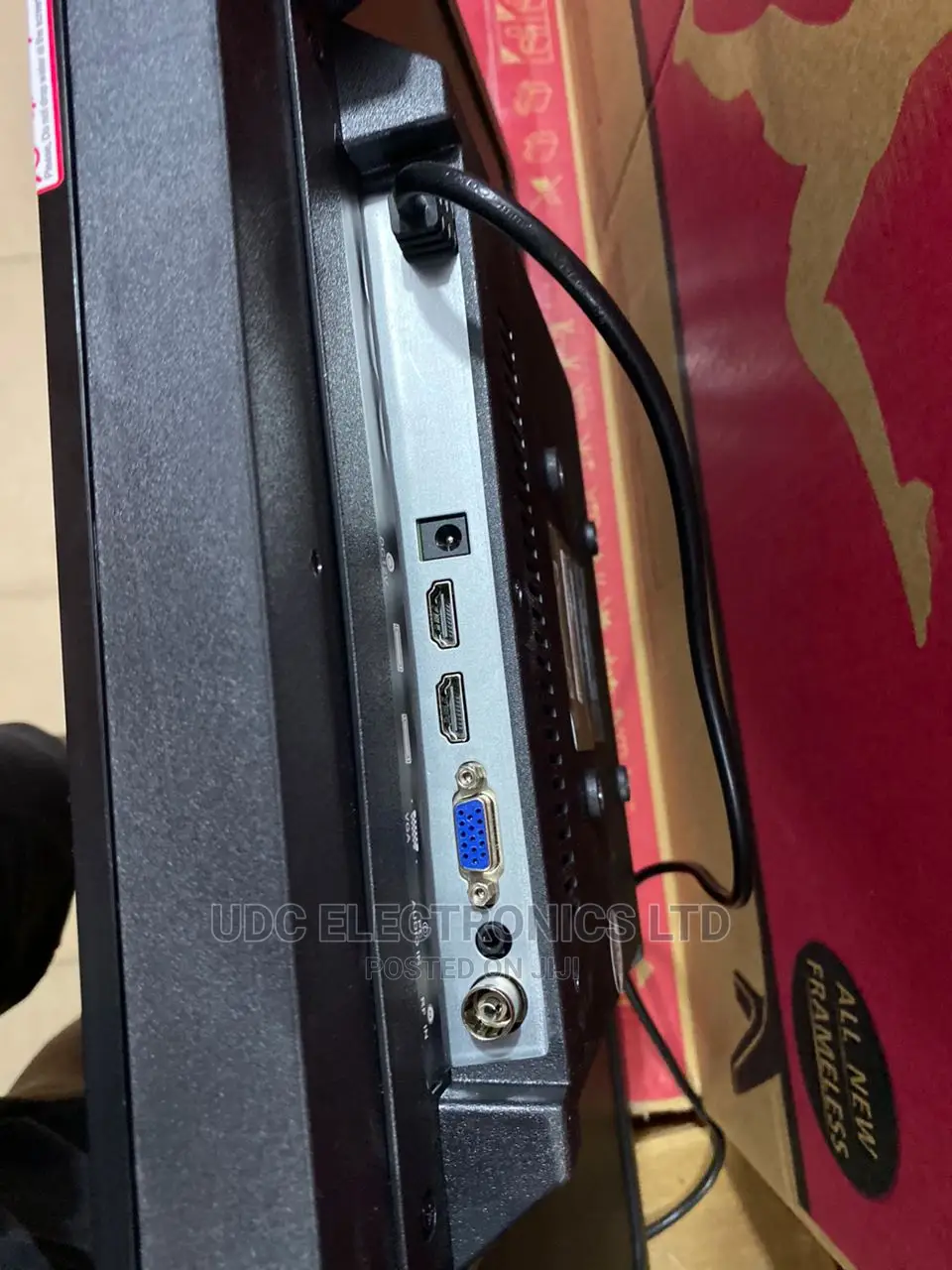 LG 32 Inches 12DC Adaptor Television