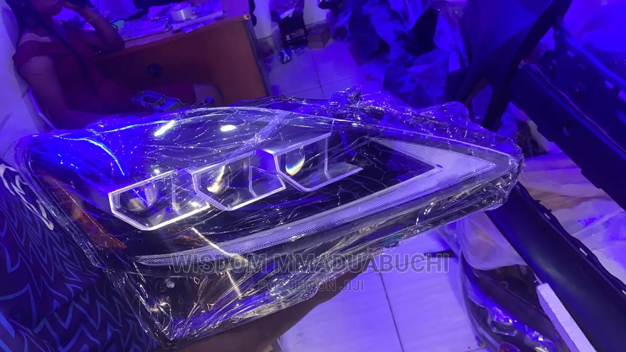 Three Touch Is250 Headlight