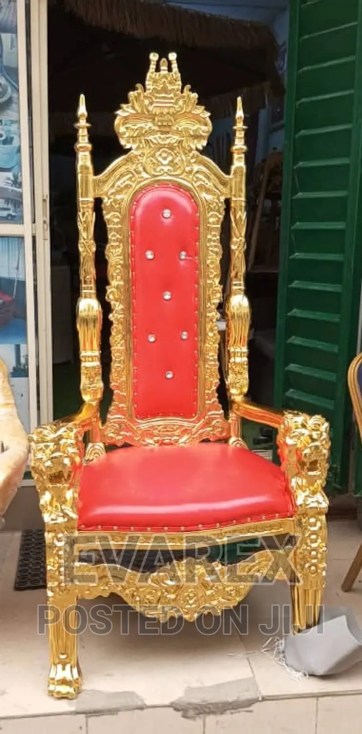 Single Royal Chair for King and Queen.